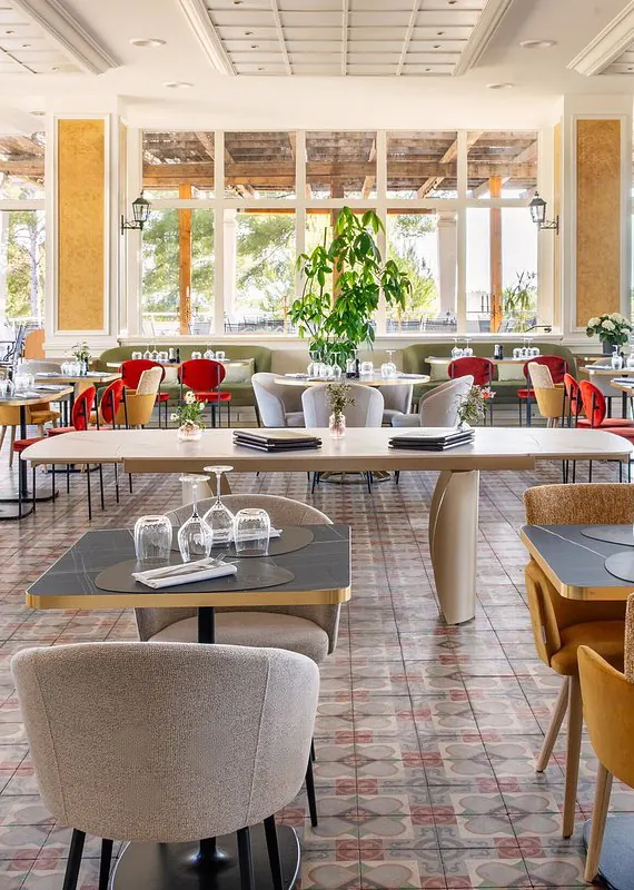 Salle du restaurant Le 1896